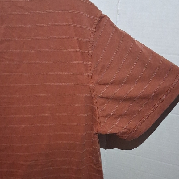 G.H. Bass & Co. Brown Short Sleeve Tee Casual Comfort - Picture 7 of 7